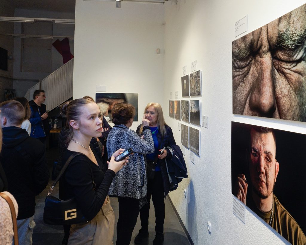 Ukrain war photo press exhibition